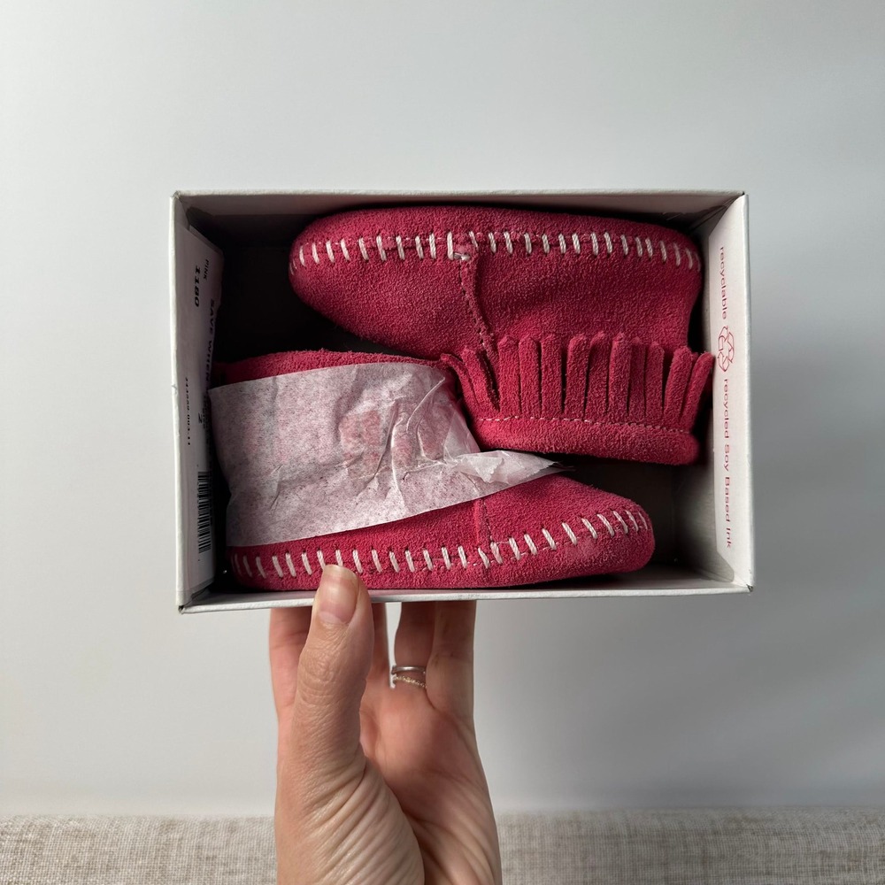 Minnetonka 1180 Pink Suede Booties Baby Size 2 New in Box